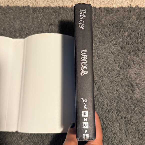 Wonder by R.J. Palacio Book - Picture 8 of 8